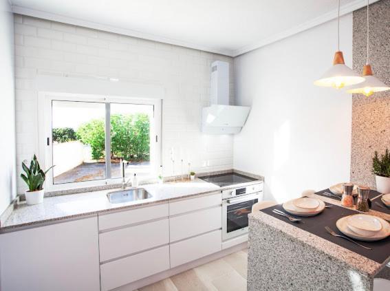 Thader I Apartment With Views 罗雅勒斯 外观 照片